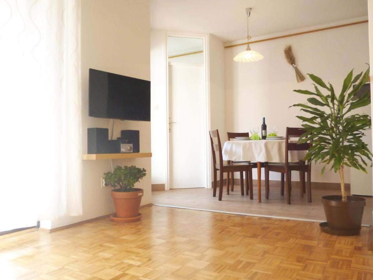 Apartment Irene Pula Exterior photo
